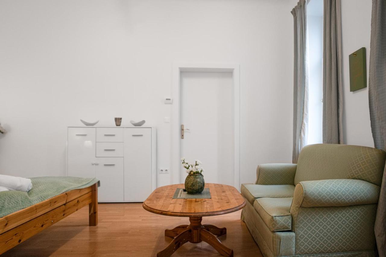 Elegant 2Br Apartment - Near Bahnhof Wien Meidling Ngoại thất bức ảnh